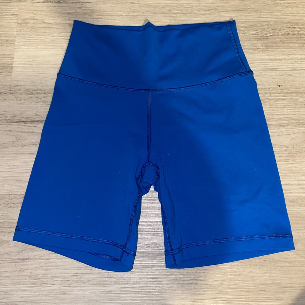 Aritzia Biker Shorts 💙